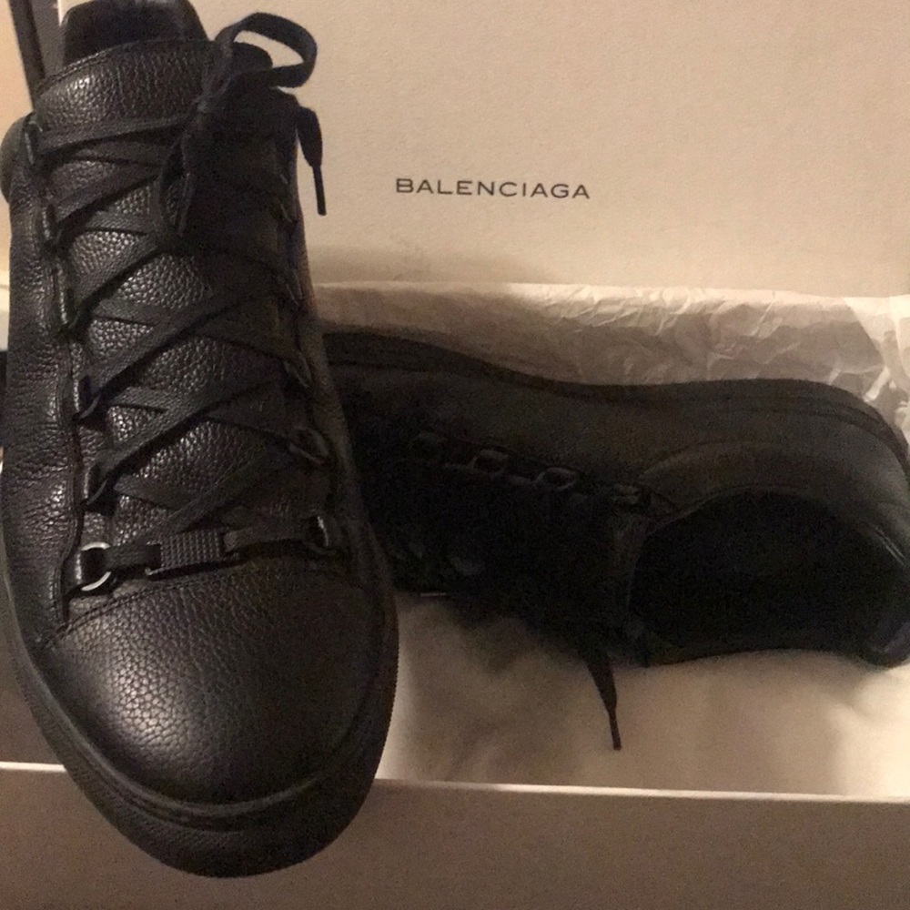 Balenciagia(SOLD)